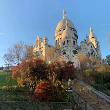 Lovely In Montmartre * Paris