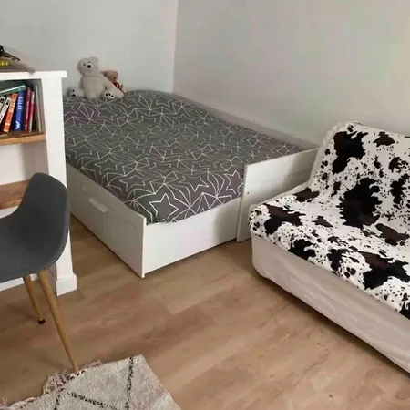 Lovely In Montmartre Apartman
