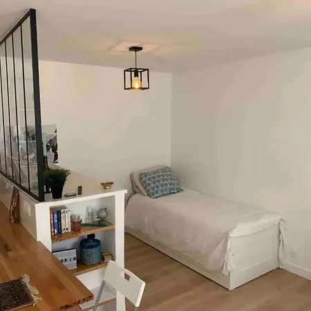Apartman Lovely In Montmartre Párizs